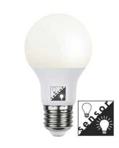 Valaistus LED Opal, lamppu hämärätunnistimella, E27, 7W, 2700K, 470lm